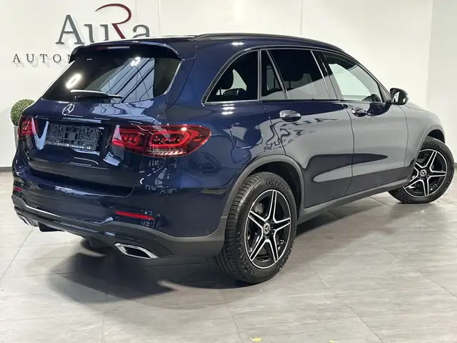 Mercedes-Benz GLC 200 view 4