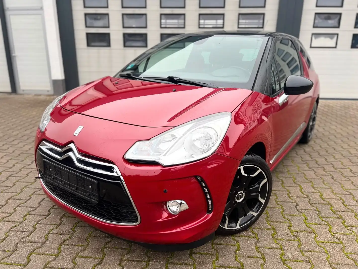 Citroen DS3 SoChic Rot - 1