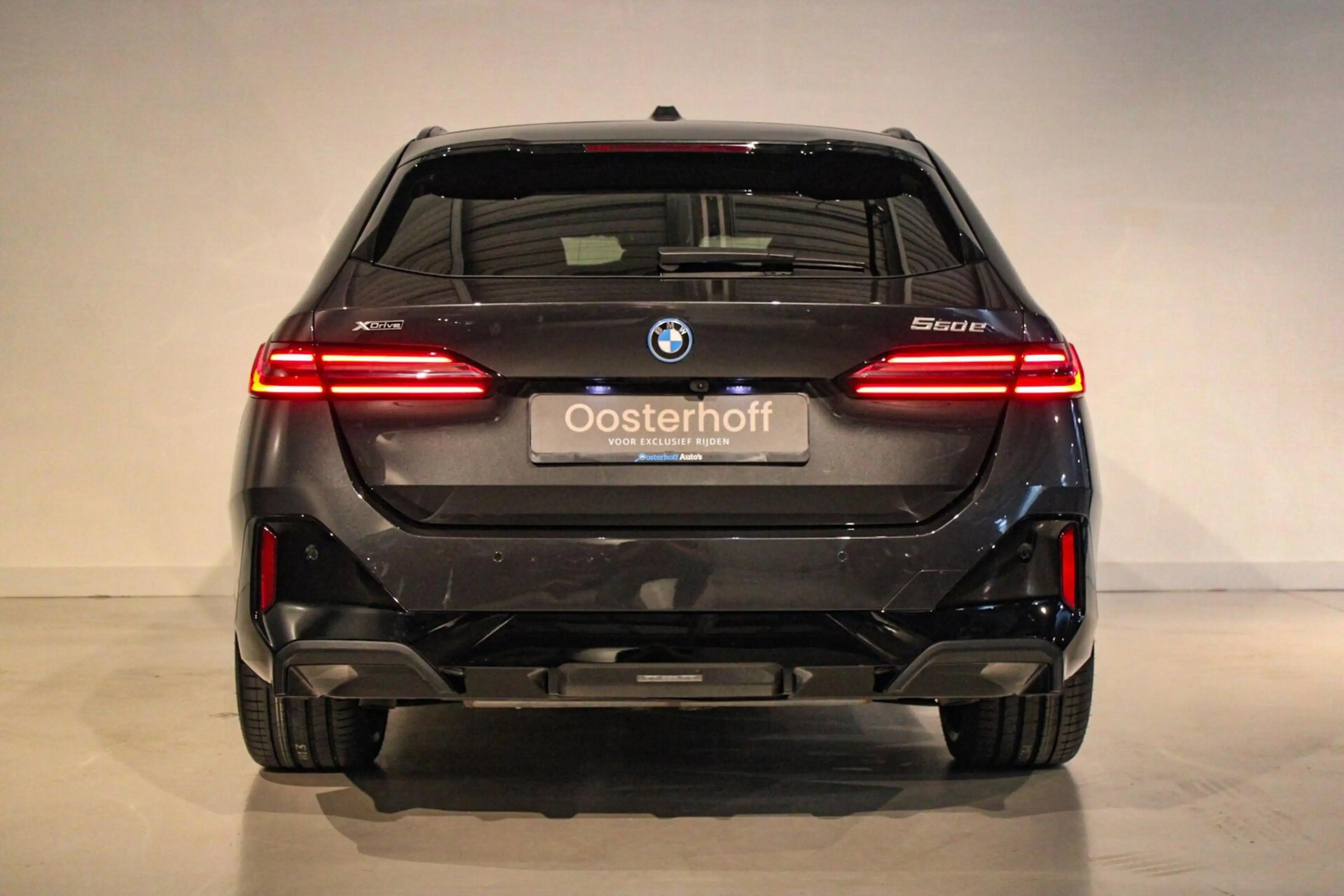 BMW 550 5-serie Touring 550e xDrive PANO | B&W | 4w-best | — photo 5