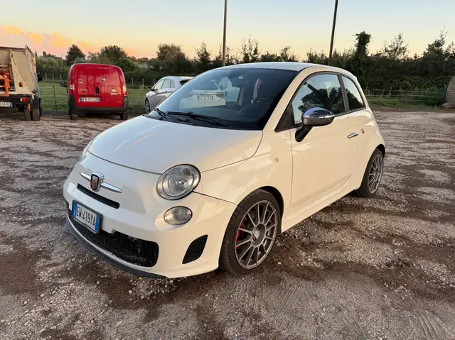 Abarth 500 1.4 16v t. t-jet Custom 140cv