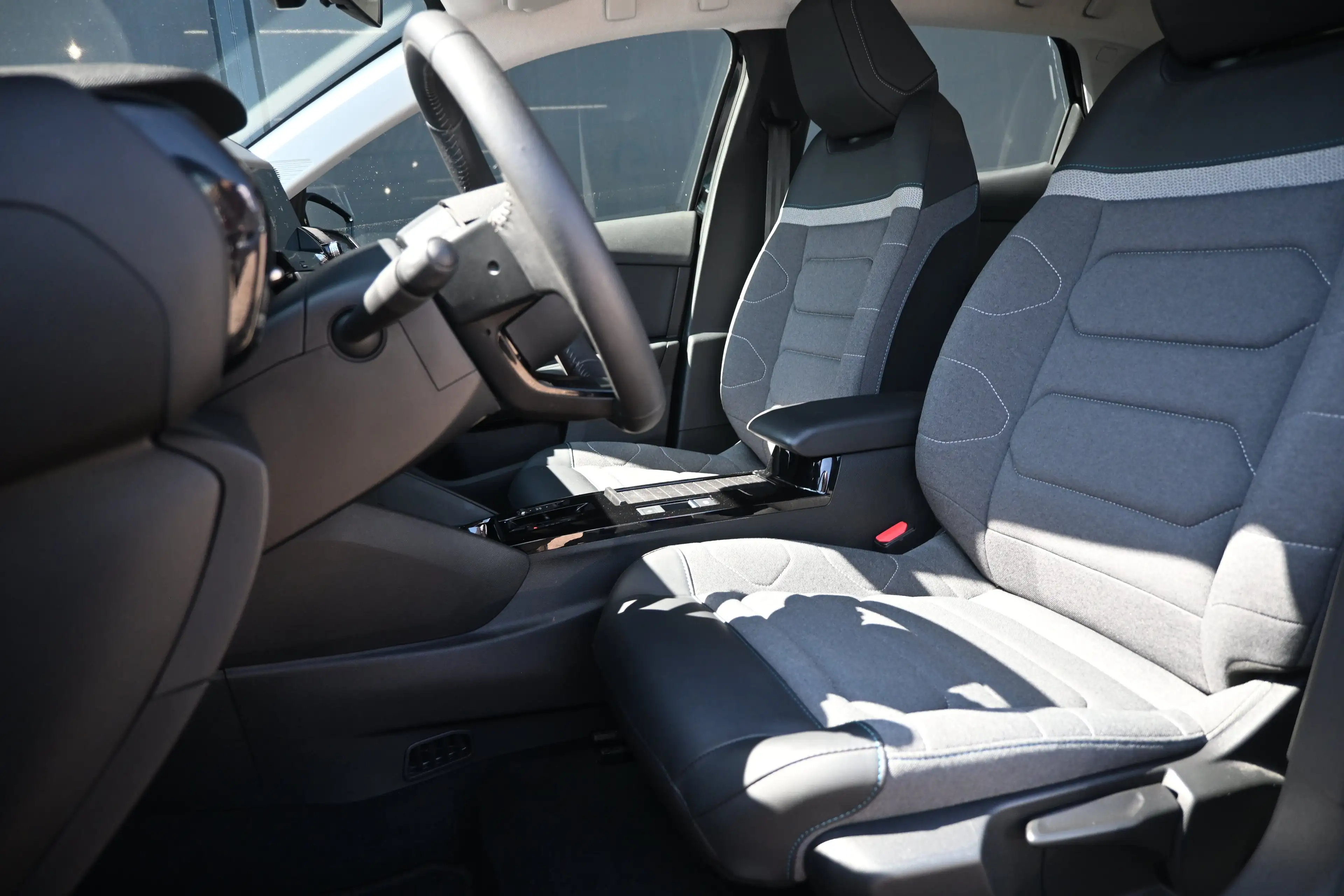 Citroen E-C4 Electric You 50 kWh 3 Fase 100%SOH! | Navigatie by App | Ac — photo 7
