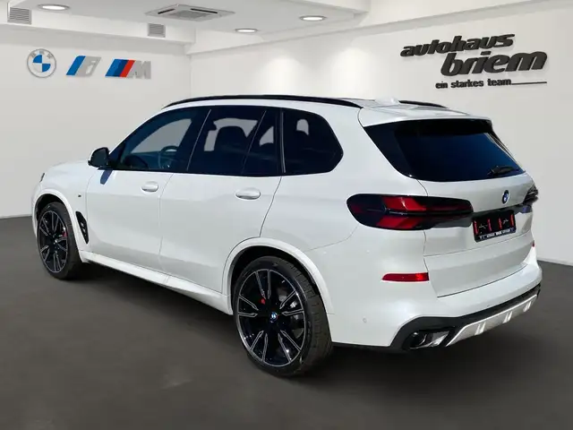 BMW X5 view 4