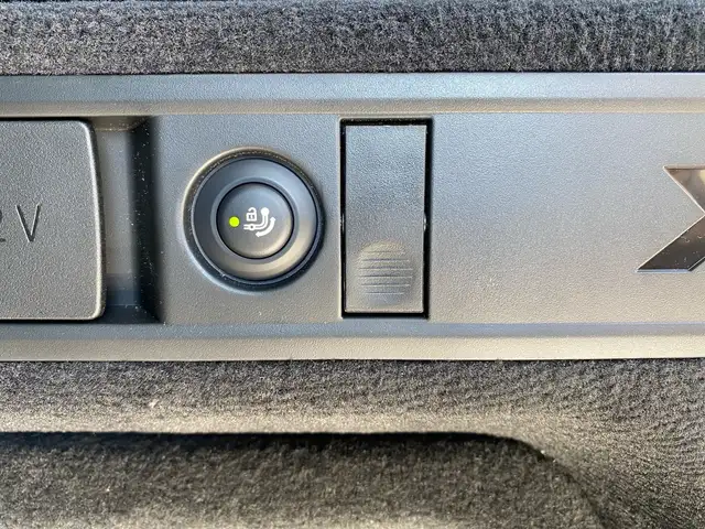 BMW X5 view 13