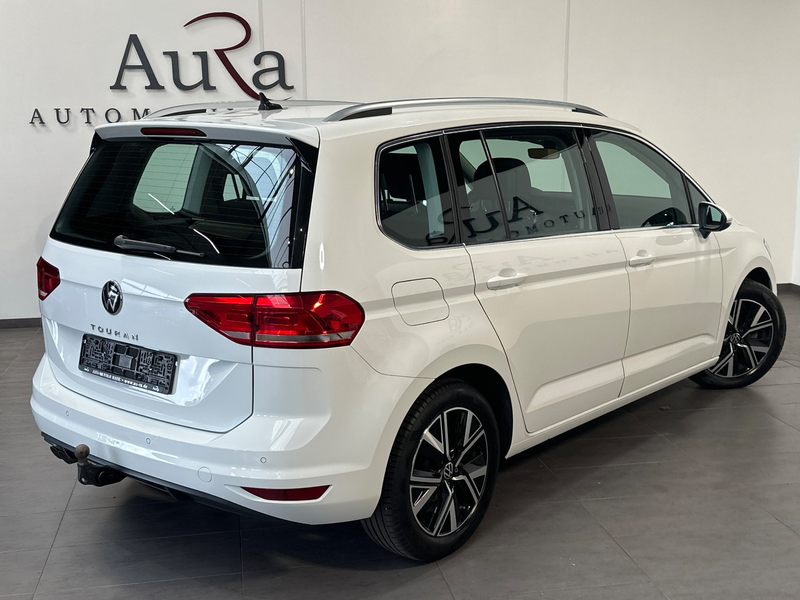 Volkswagen Touran 2.0 TDI DSG Highline NAV+LED+ACC+AHK+SHZ — photo 4