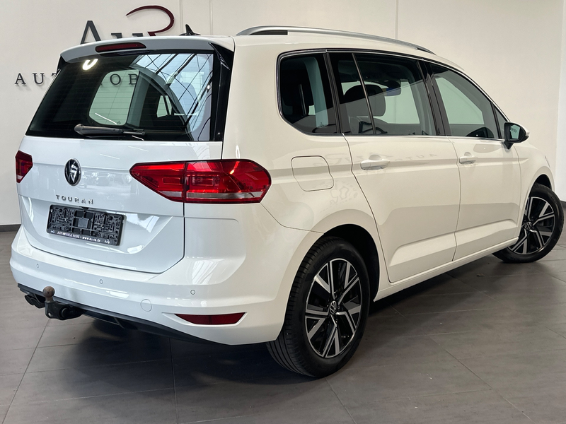 Volkswagen Touran 2.0 TDI DSG Highline NAV+LED+ACC+AHK+SHZ — photo 5
