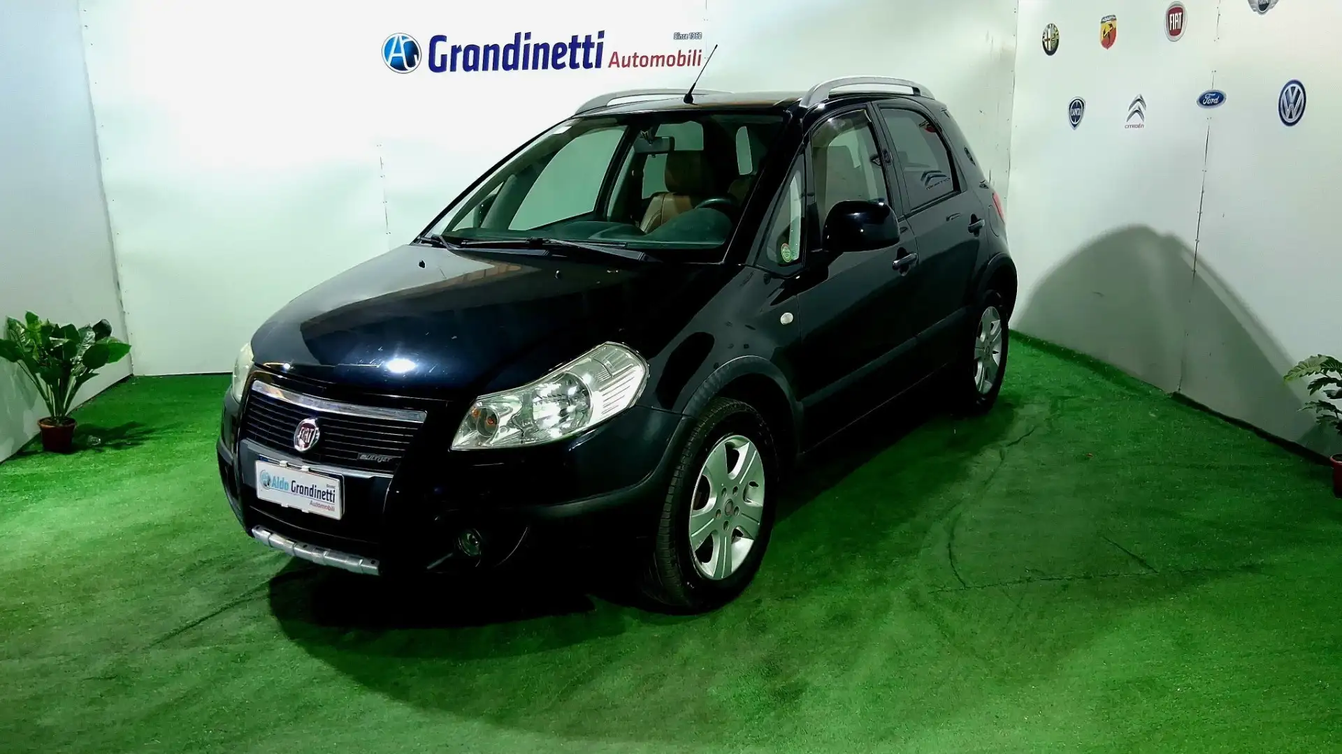 Fiat Sedici 1.9 MJT 4x4 Experience Nero - 1