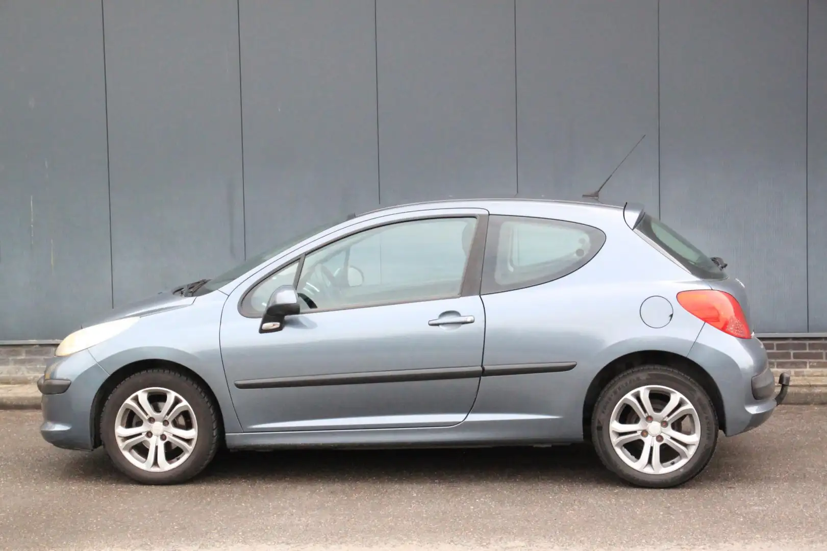 Peugeot 207 1.4-16V X-line Airco/Lmv/Trekhaak/Apk 03-2026 Gris - 2