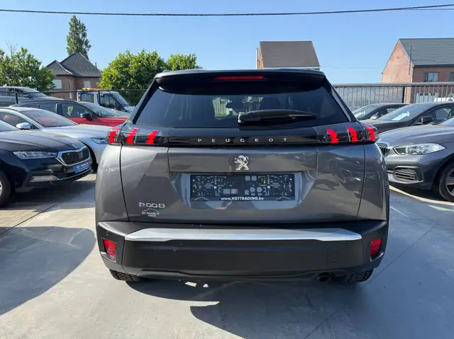Peugeot 2008 view 6