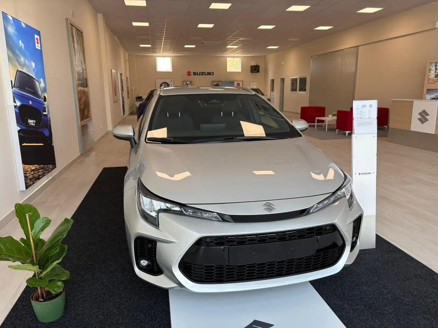 Suzuki Swace 1.8h Cool e-cvt Ezüst - 2