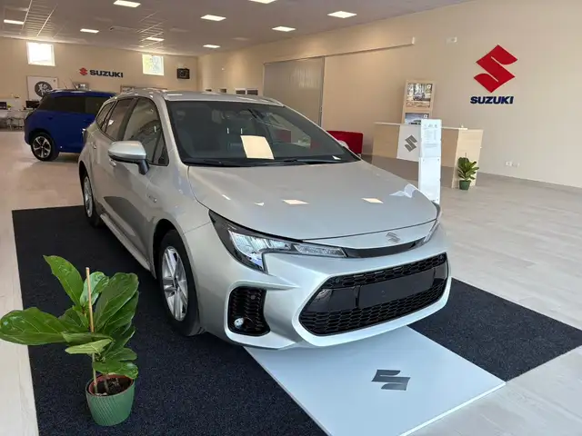 Suzuki Swace 1.8h Cool e-cvt