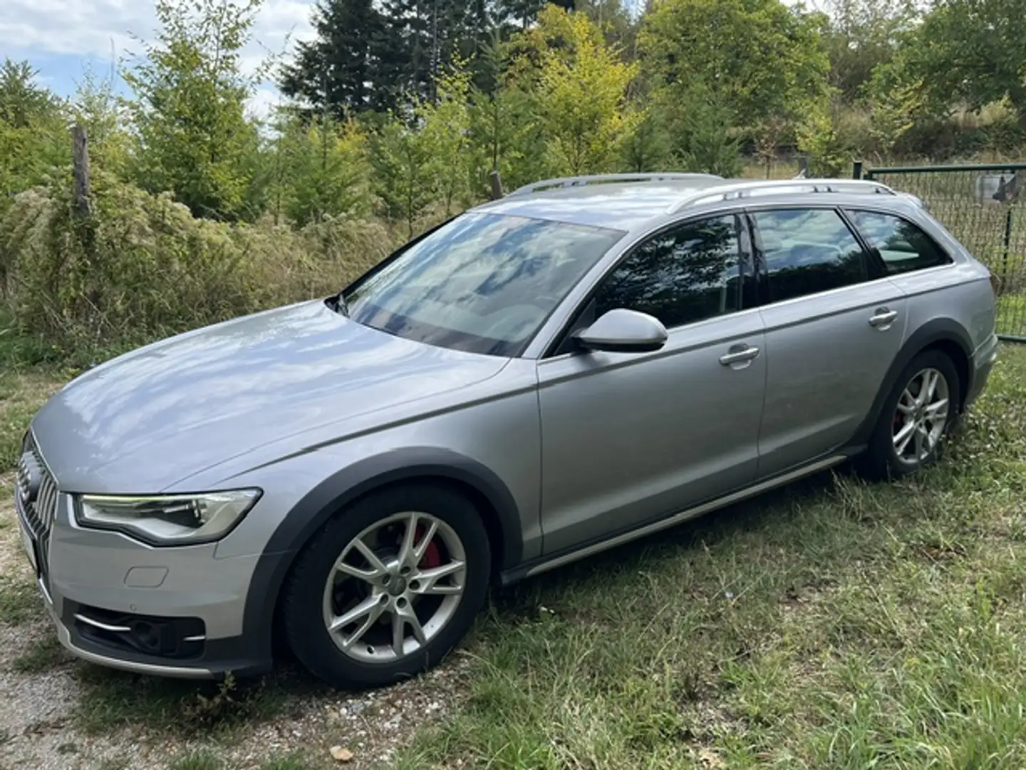 Audi A6 allroad Audi A6 allroad 3,0 TDI clean Diesel Quattro S-Tronic 200KW / 272PS NEUER Motor durch Porsche Wr Neustadt Silber - 2