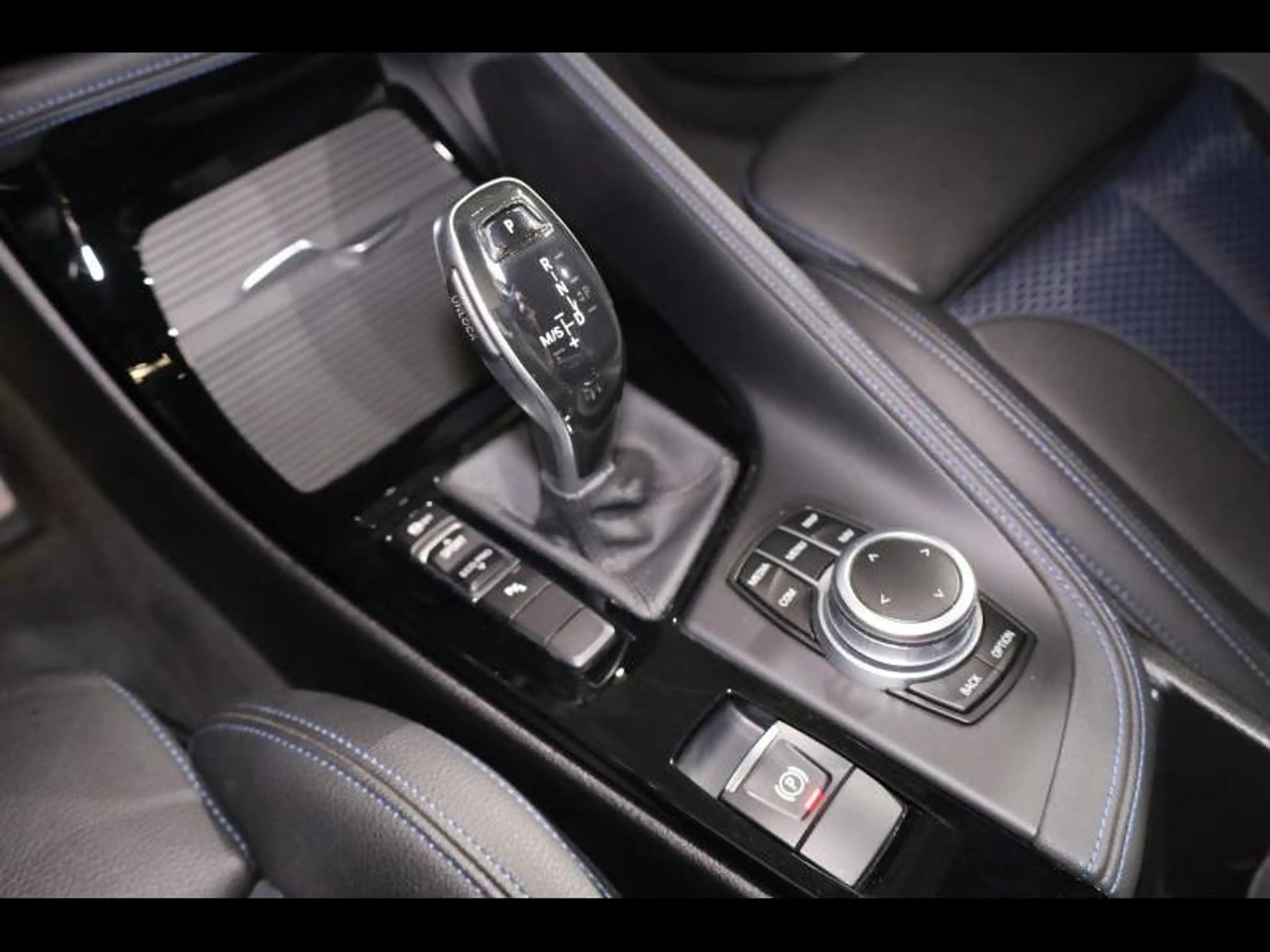 BMW X2 sDrive16d Kit M Sport — photo 13