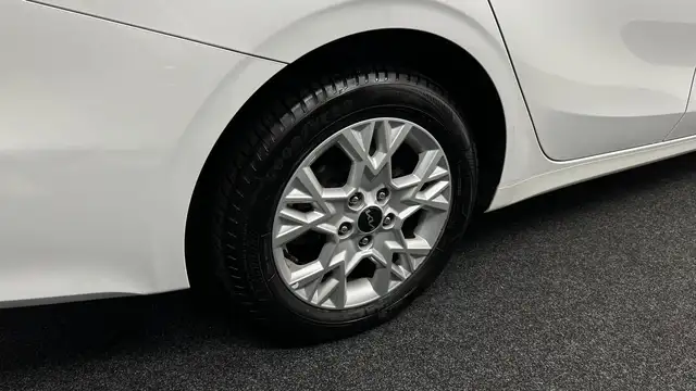 Kia Ceed view 14