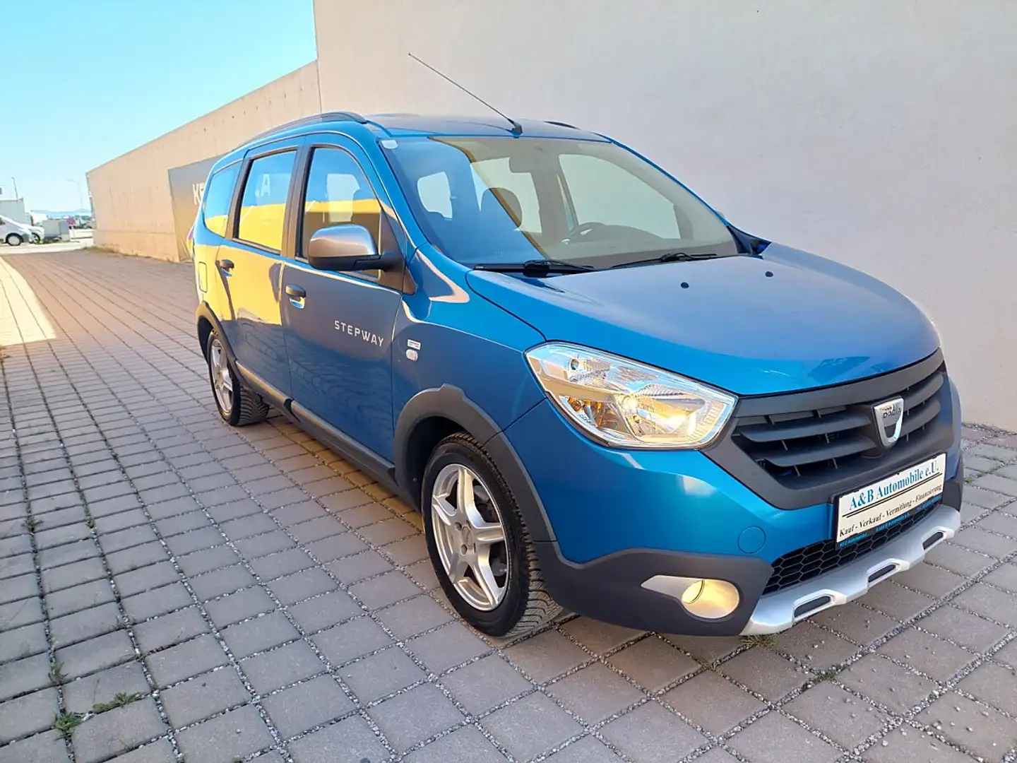 Dacia Lodgy Stepway dCi 110 Finanzierung möglich Blau - 2