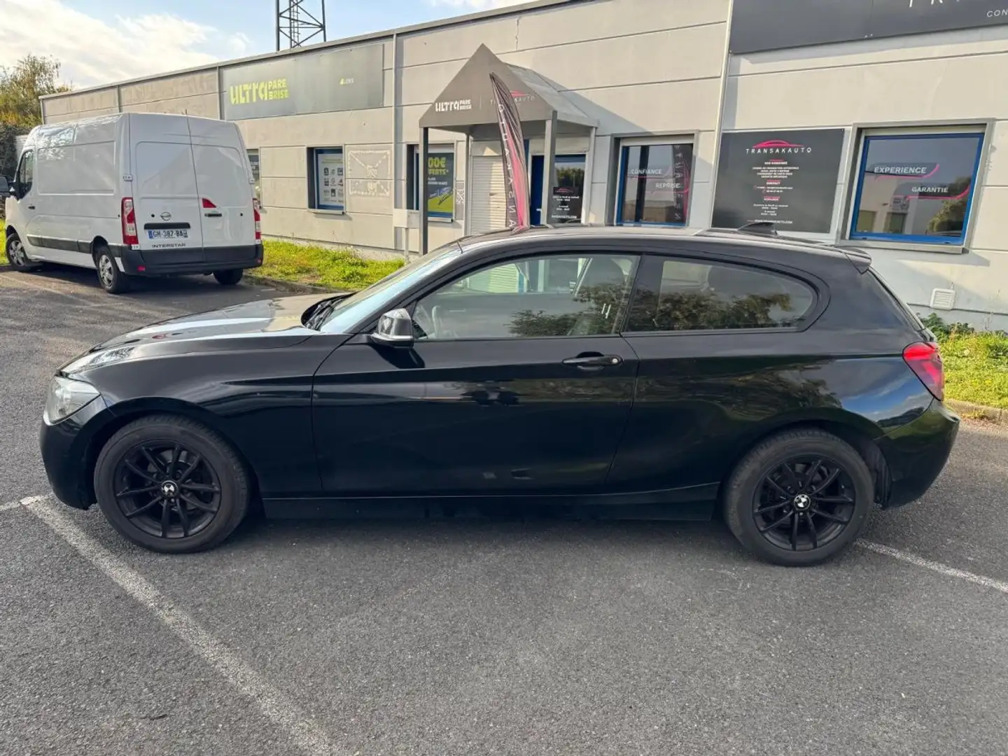 BMW 114 SERIE F21 114d 95 ch 109g Lounge Schwarz - 2