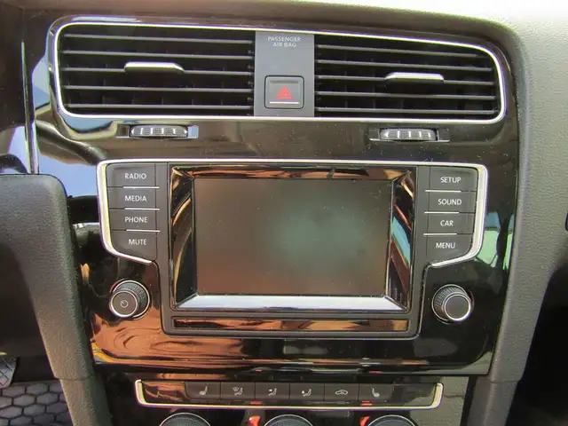 Volkswagen Golf view 13