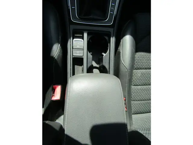 Volkswagen Golf view 15