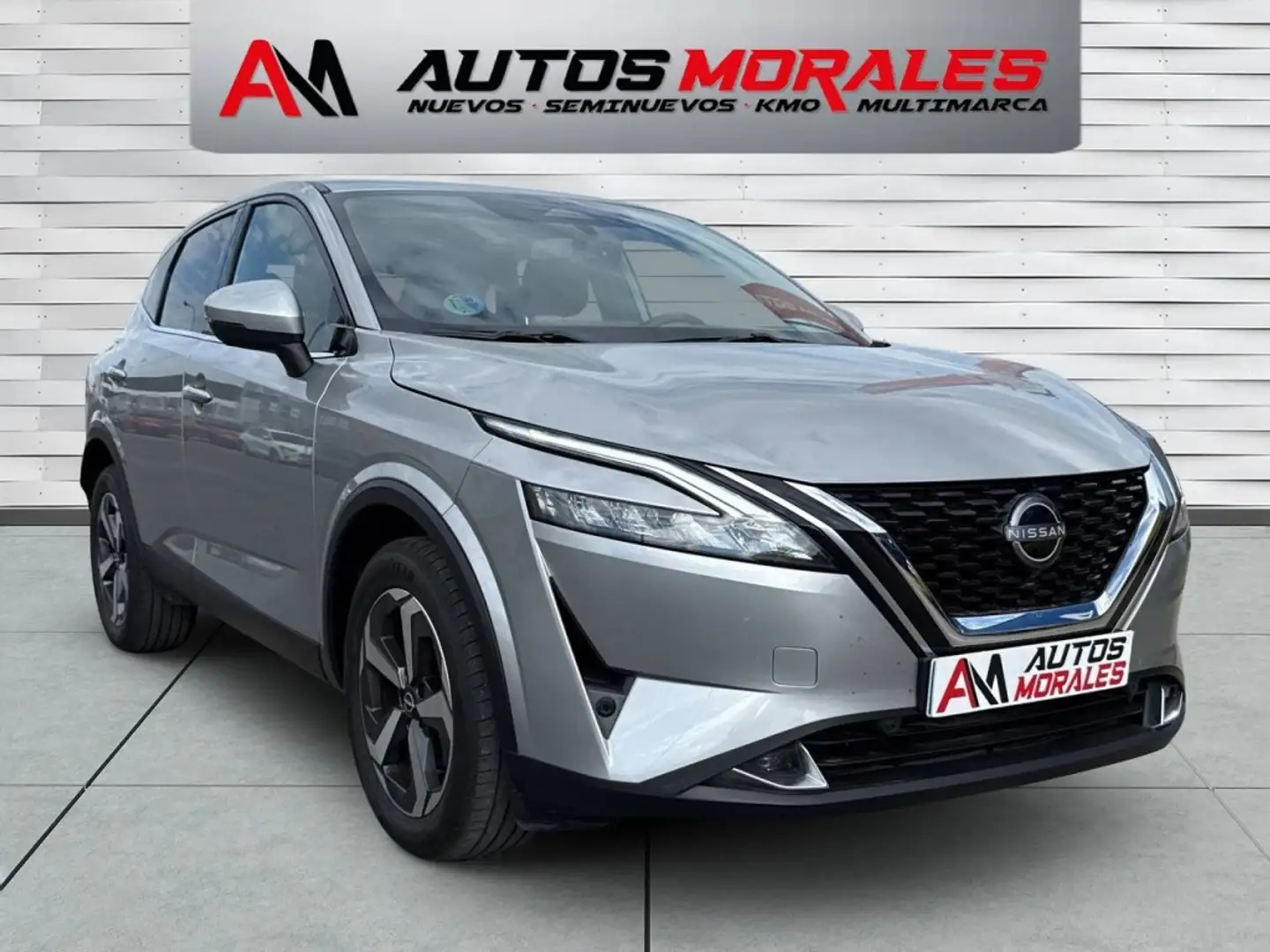 Nissan Qashqai 1.3 DIG-T mHEV 12V N-Connecta 4x2 103kW Grijs - 1