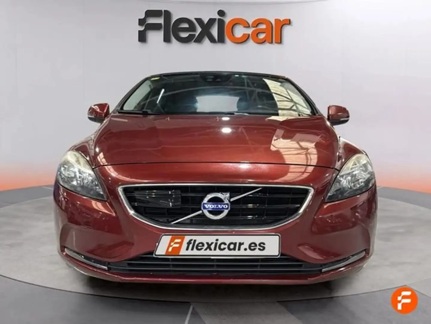 Volvo V40 2.0+D3+Momentum+Auto Burdeos - 2