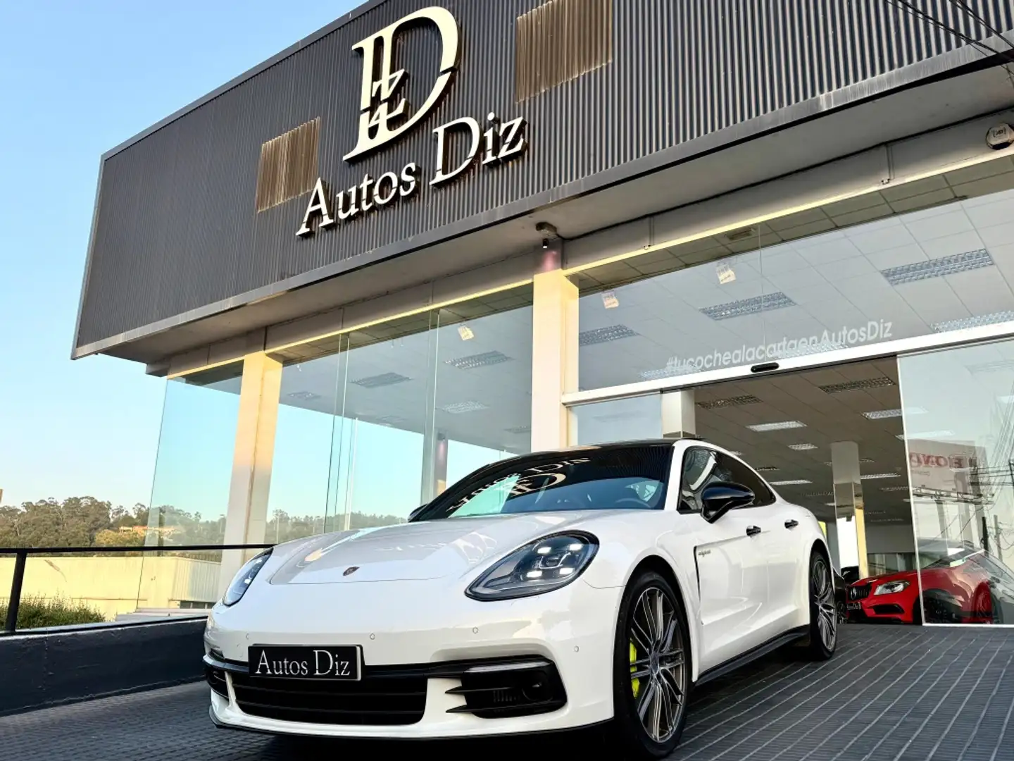 Porsche Panamera 4 e-Hybrid Blanco - 1