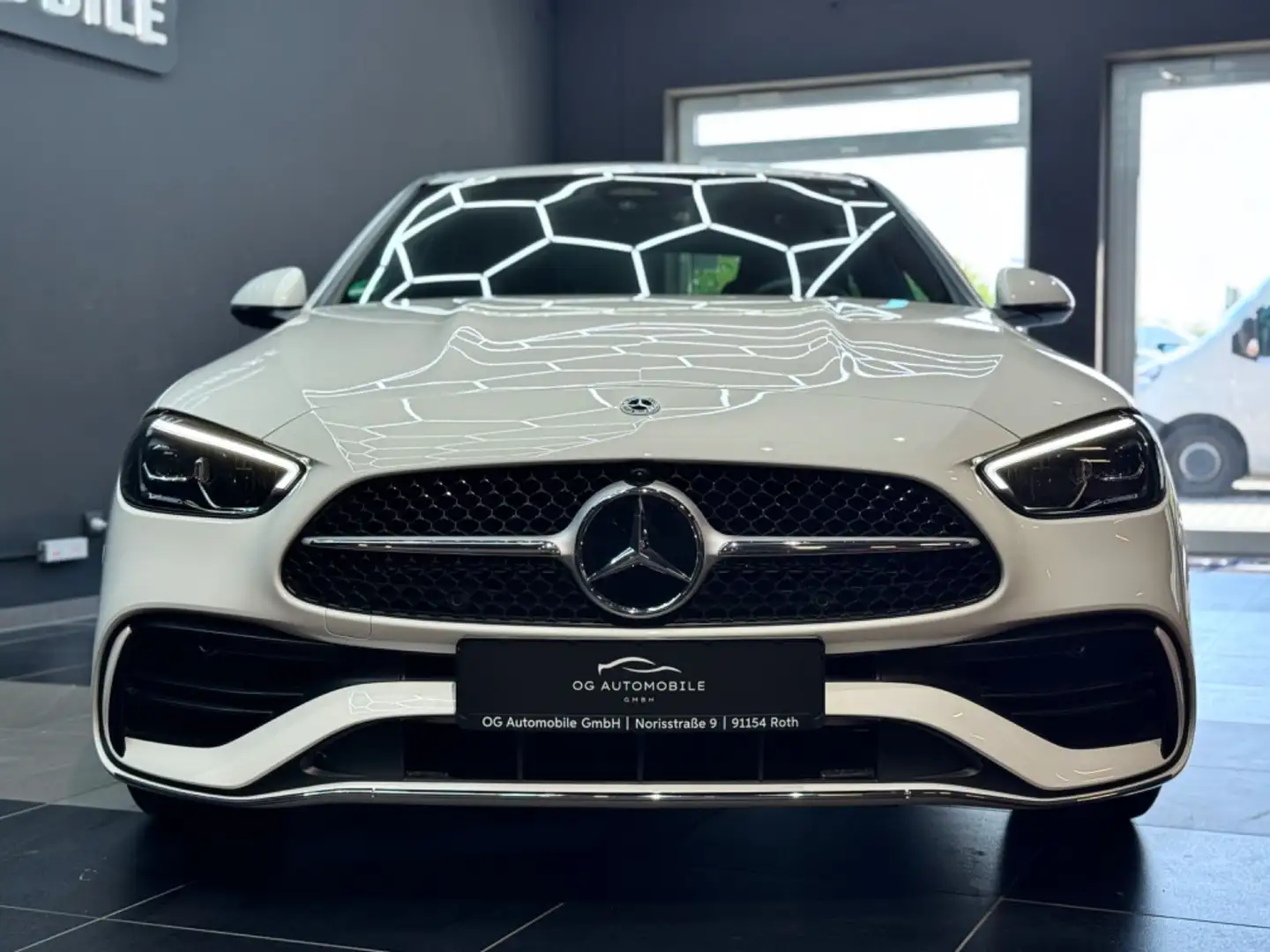 Mercedes-Benz C 180 Lim. AMG*LED*LEDER*MASSAGE*CAM*AMBIENTE Blanc - 2