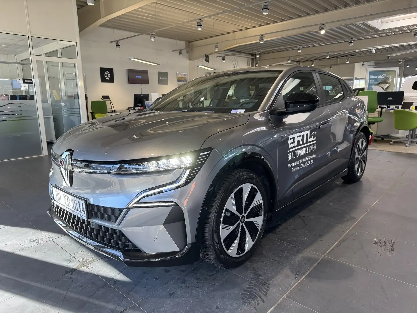 Renault Megane E-Tech Evolution 130 PS Comfort Range Grau - 1