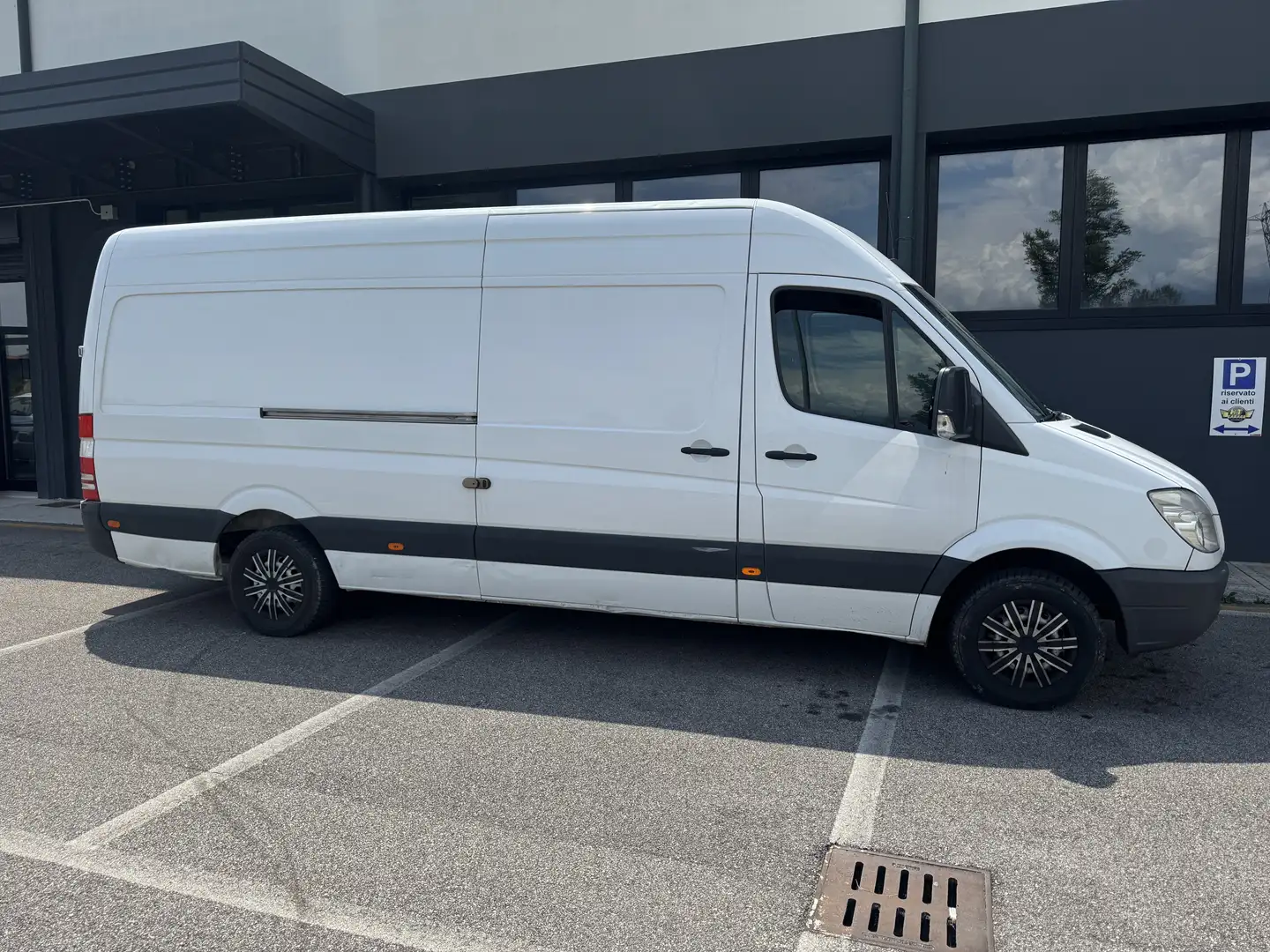 Mercedes-Benz Sprinter 316 Maxi L4 H2 - 2