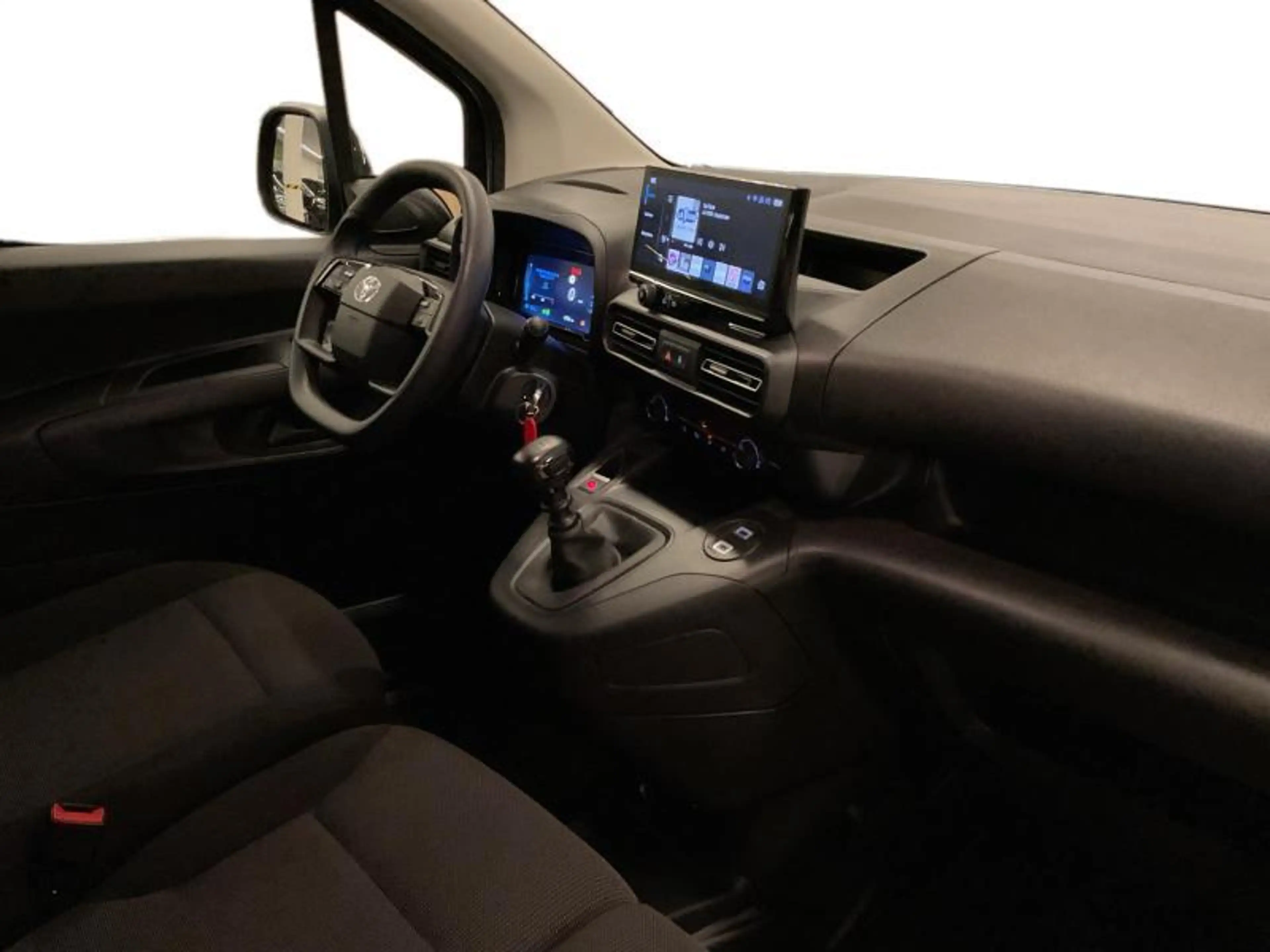 Toyota Proace City Comfort SWB — photo 3
