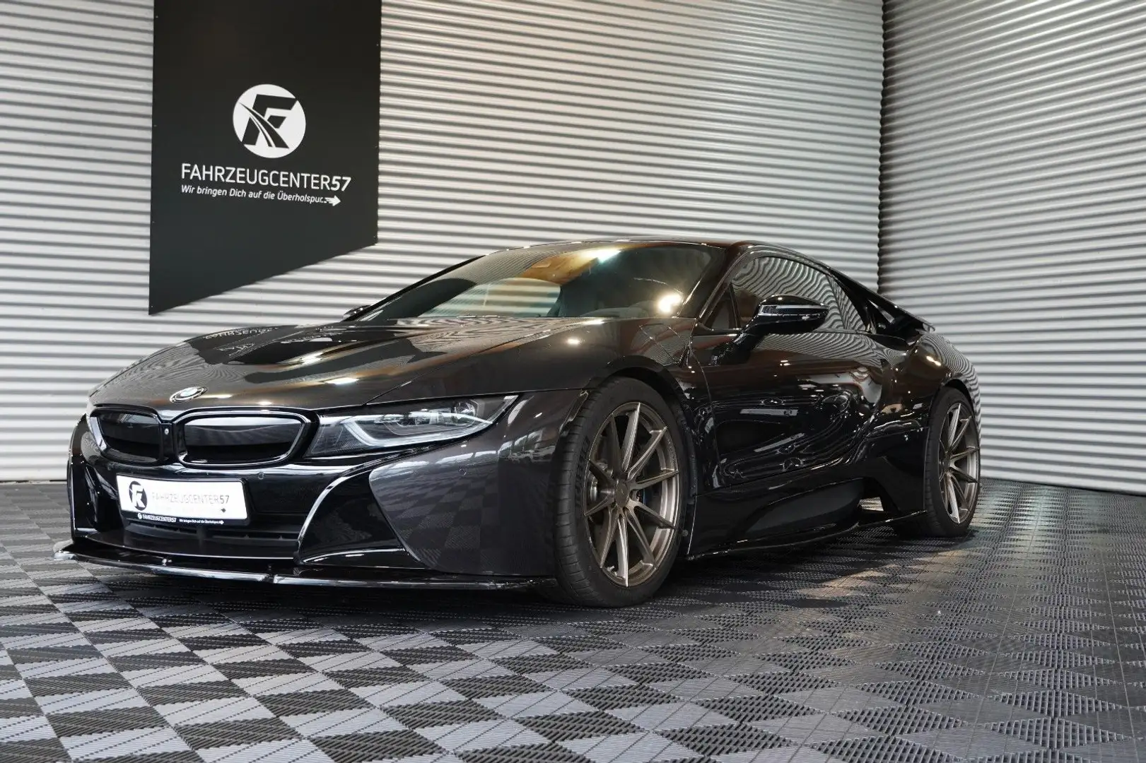 BMW i8 Coupe /HUD/HIFI/CARPLAY/360°/ALCANTARA Grau - 2