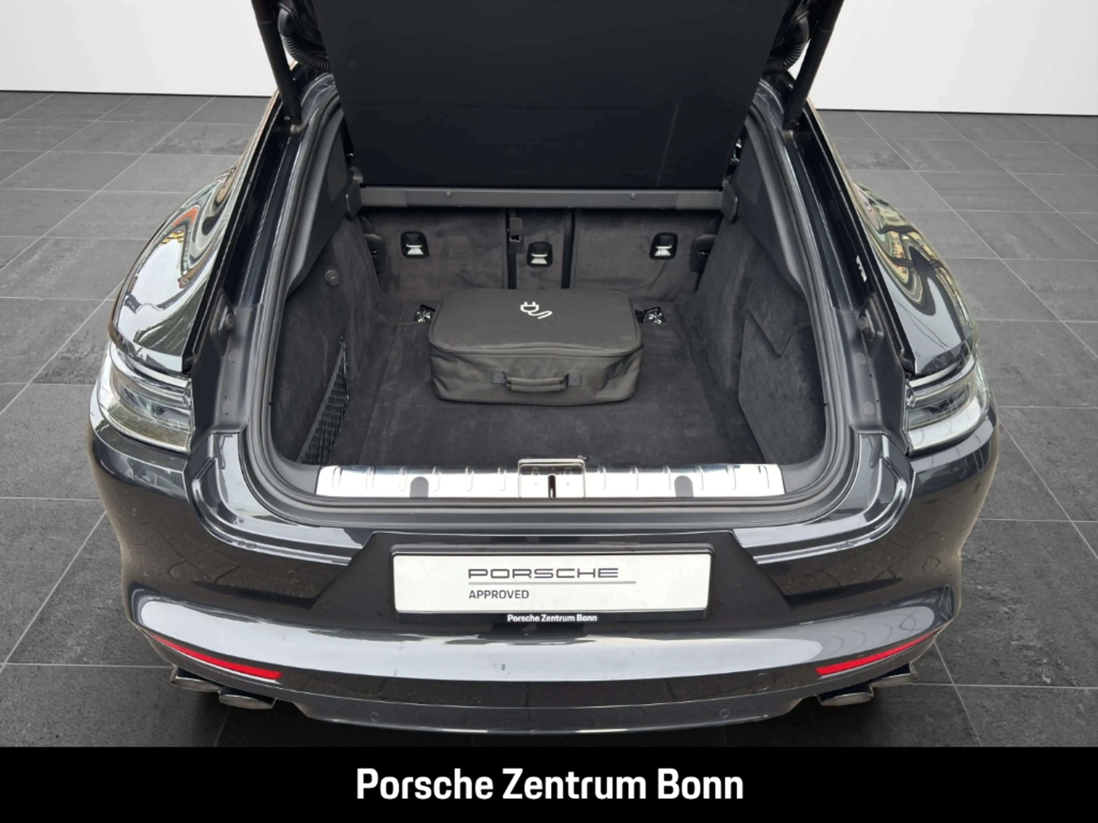 Porsche Panamera 4 E-Hybrid Platinum Edition InnoDrive — photo 20