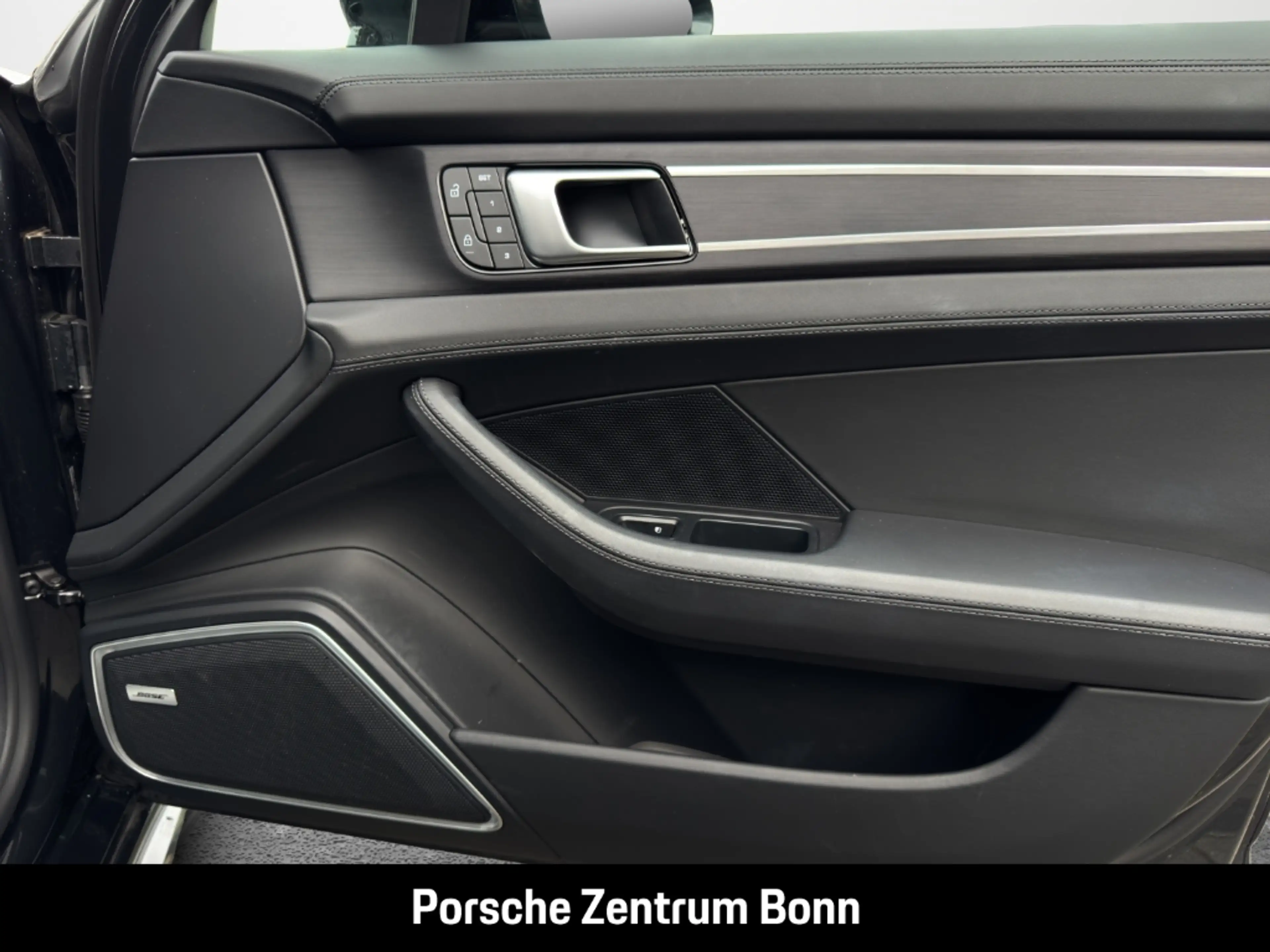 Porsche Panamera 4 E-Hybrid Platinum Edition InnoDrive — photo 17