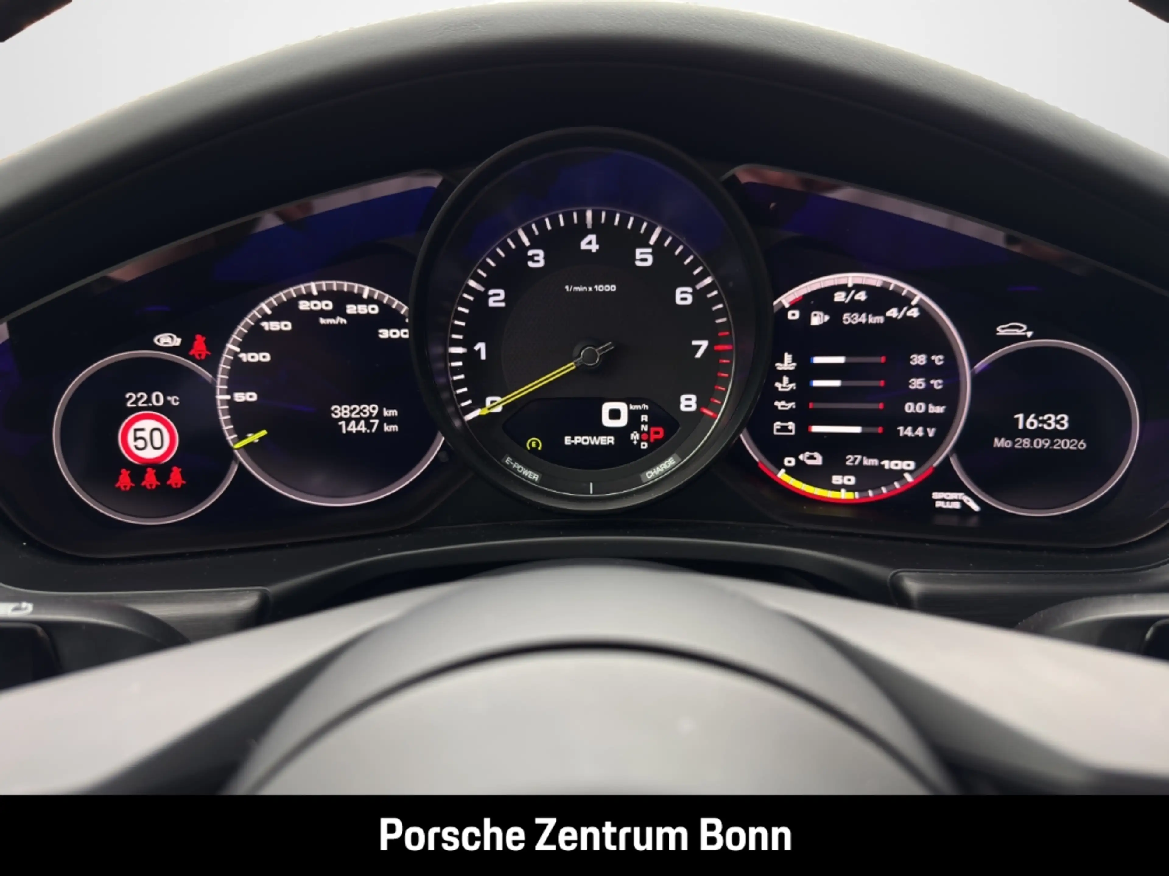 Porsche Panamera 4 E-Hybrid Platinum Edition InnoDrive — photo 11