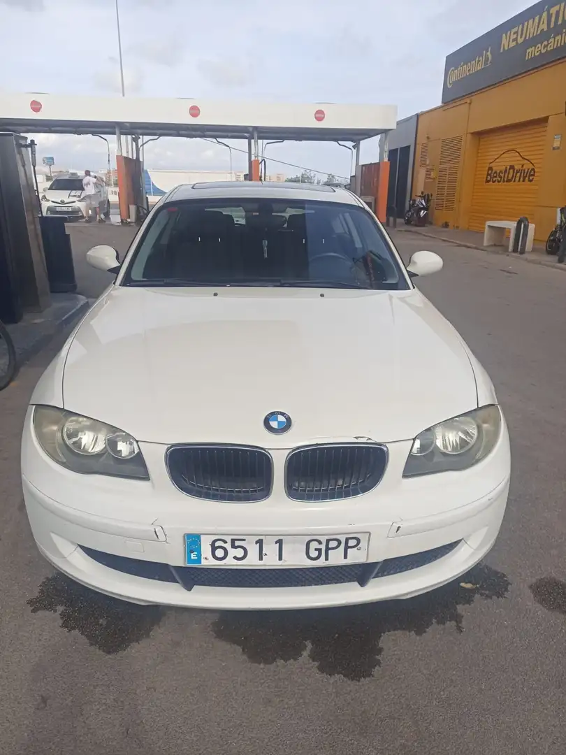 BMW 116 116d - 1