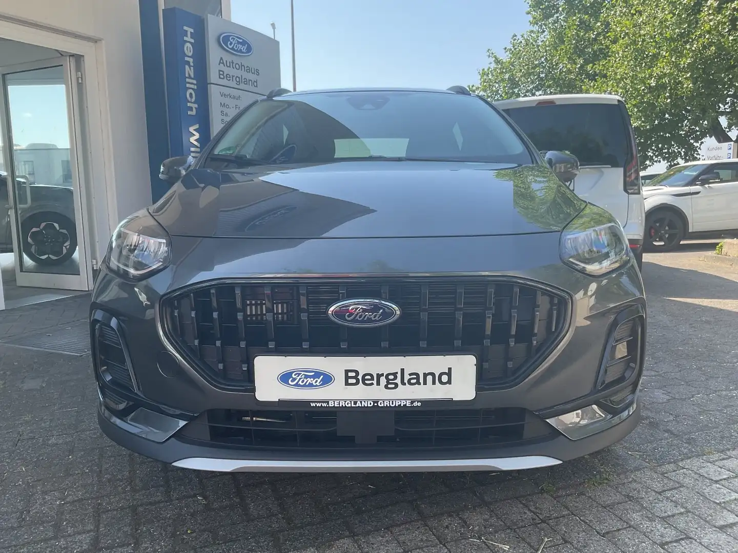 Ford Fiesta Active X 100PS *SHZ*LED*RLS*Ke*NAVI*RFK* Grijs - 2