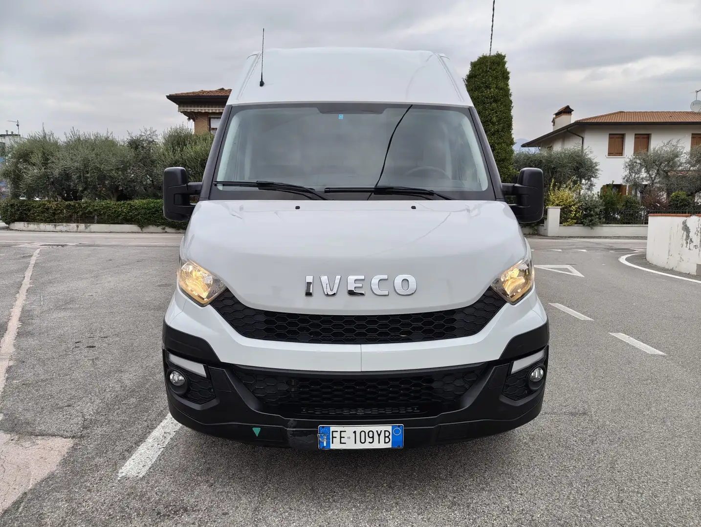 Iveco Daily 35S15 Bianco - 2