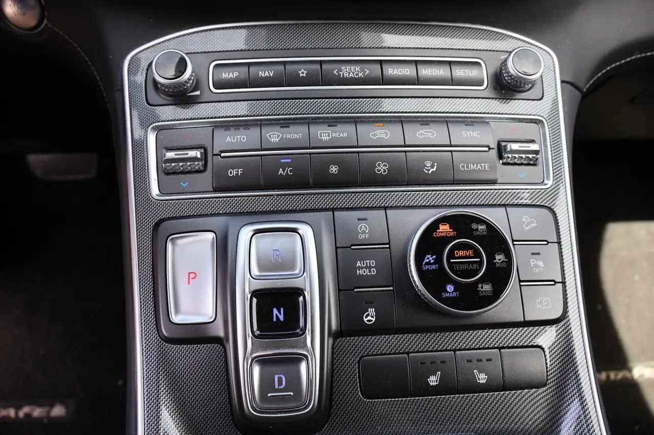 Hyundai SANTA FE снимка Hyundai SANTA FE