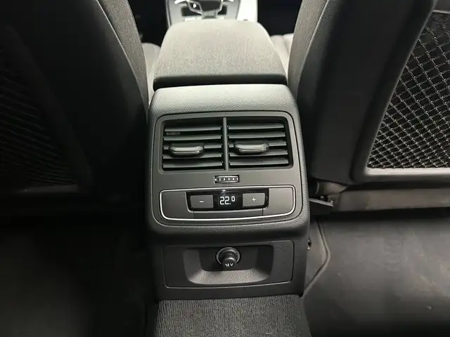 Audi A4 view 29
