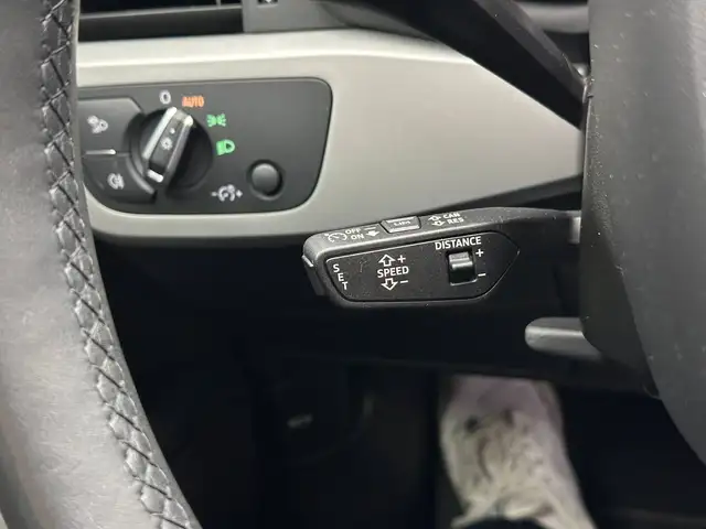 Audi A4 view 18