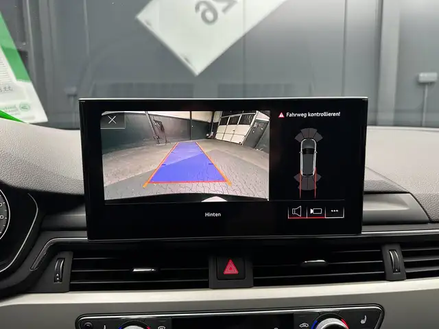 Audi A4 view 21