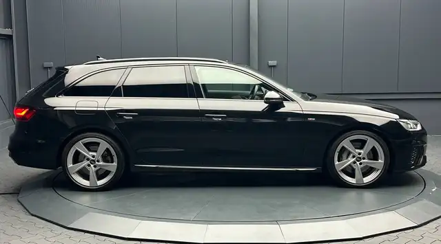Audi A4 view 6
