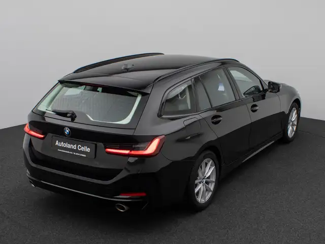 BMW 3 Series view 7