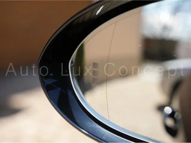 Porsche Cayenne view 12