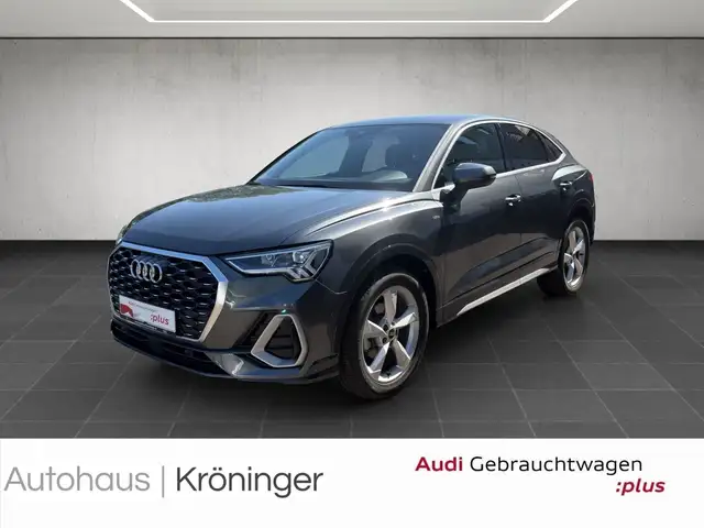Audi Q3 main image
