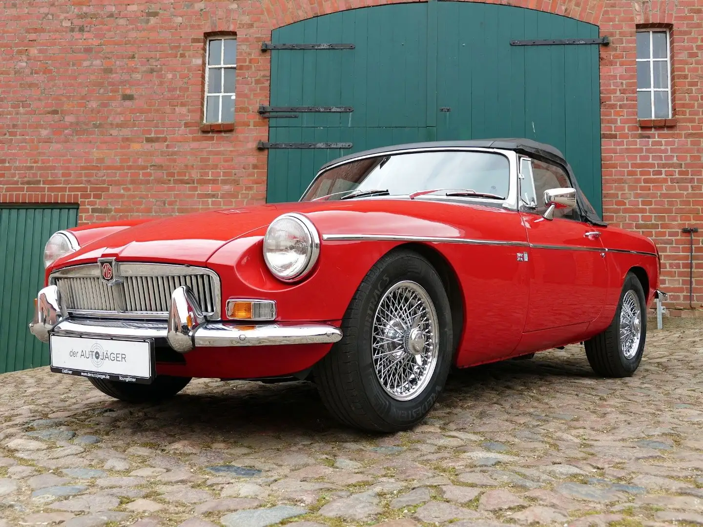 MG MGB Roadster Chrommodell mit Overdrive Červená - 1