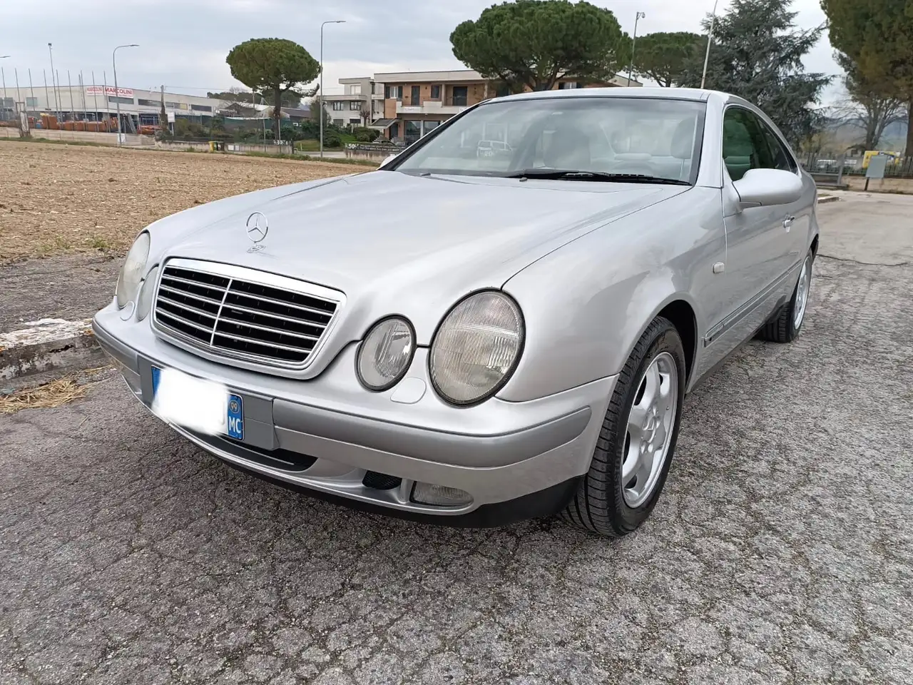 Mercedes-Benz CLK 200
