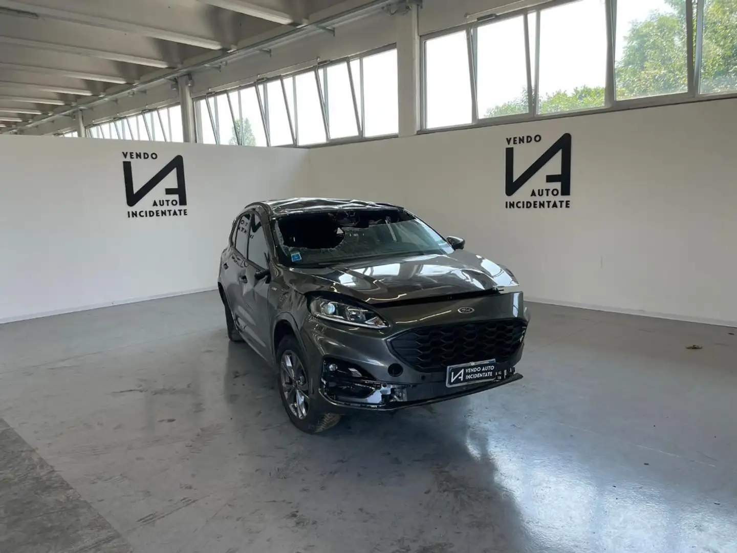 Ford Kuga 2.5 FULL HYBRID 190CV CVT AWD ST-LINE Grigio - 1