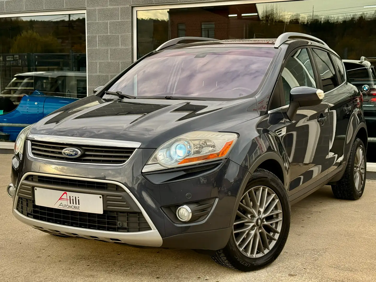 Ford Kuga Kuga 2.0 TDCi4WD*Titanium*4X4*Xenon*Cuir*Toit-Pano Gris - 1