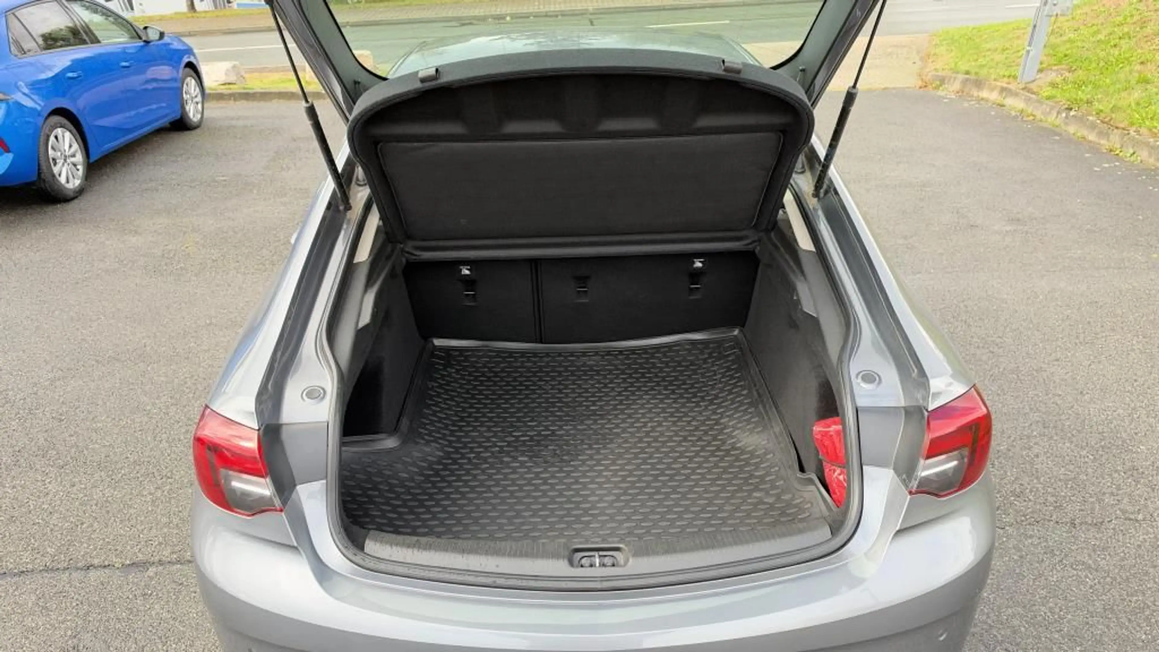 Opel Insignia Grand Sport Elegance 2.0 Navi+Kamera+SH — photo 13