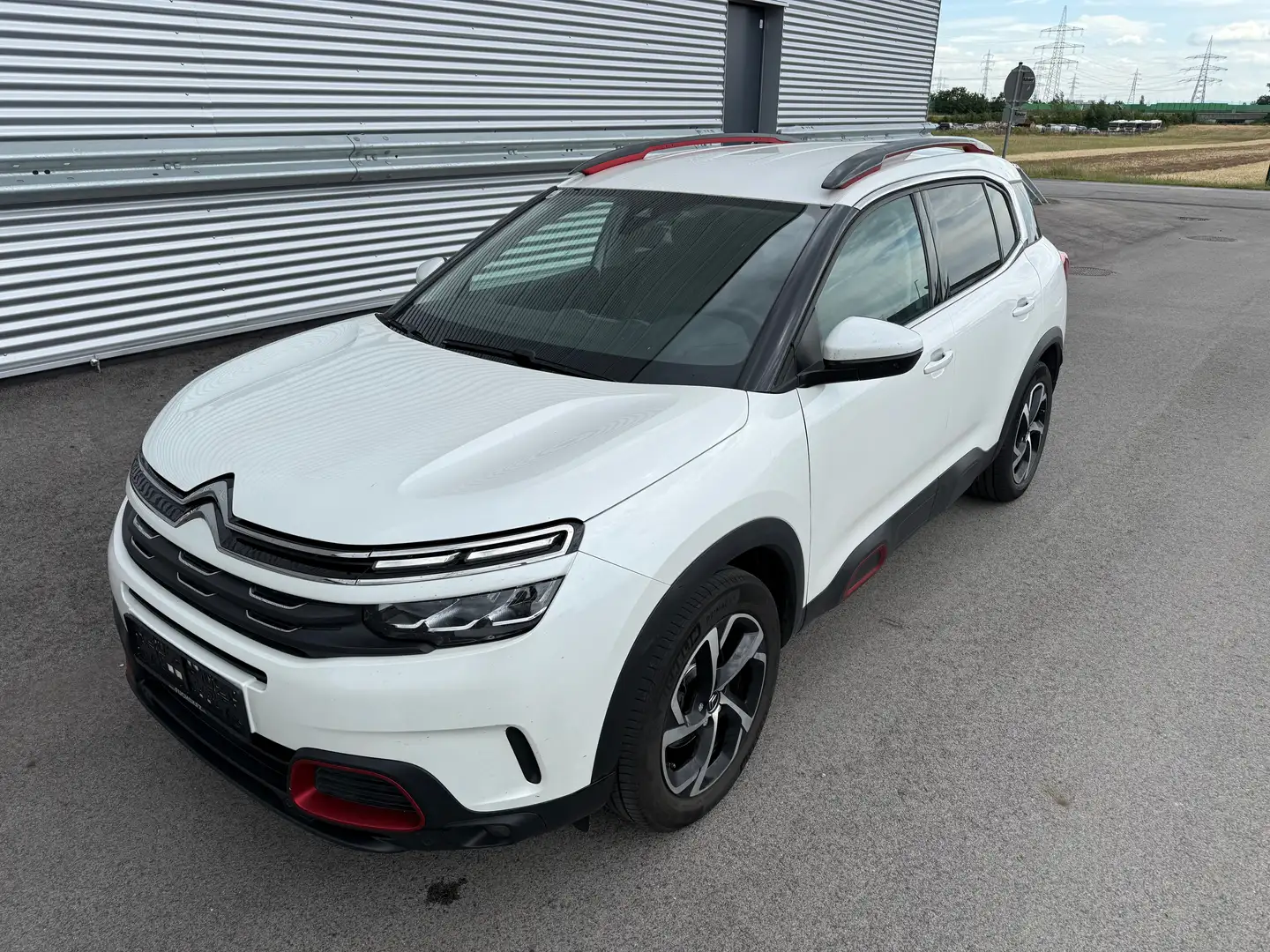 Citroen C5 Aircross BlueHDI 130 S&S Live ID:53 Weiß - 1