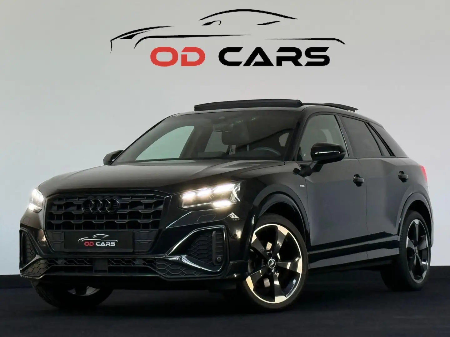 Audi Q2 35 TFSI 3 x S-line Pano Sfeer ACC Camera Black Edi Zwart - 1